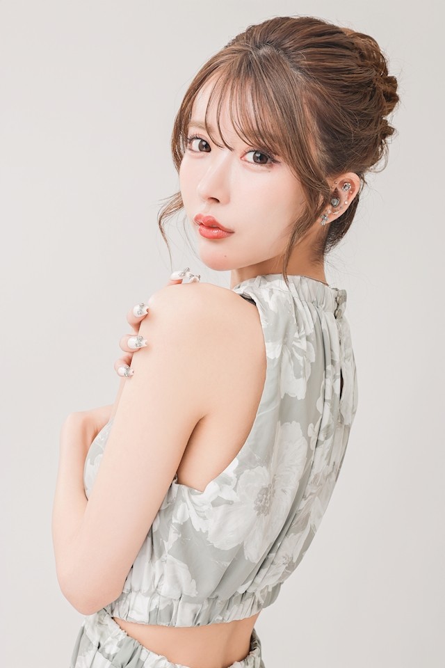 綾波 アズプロフィール写真2